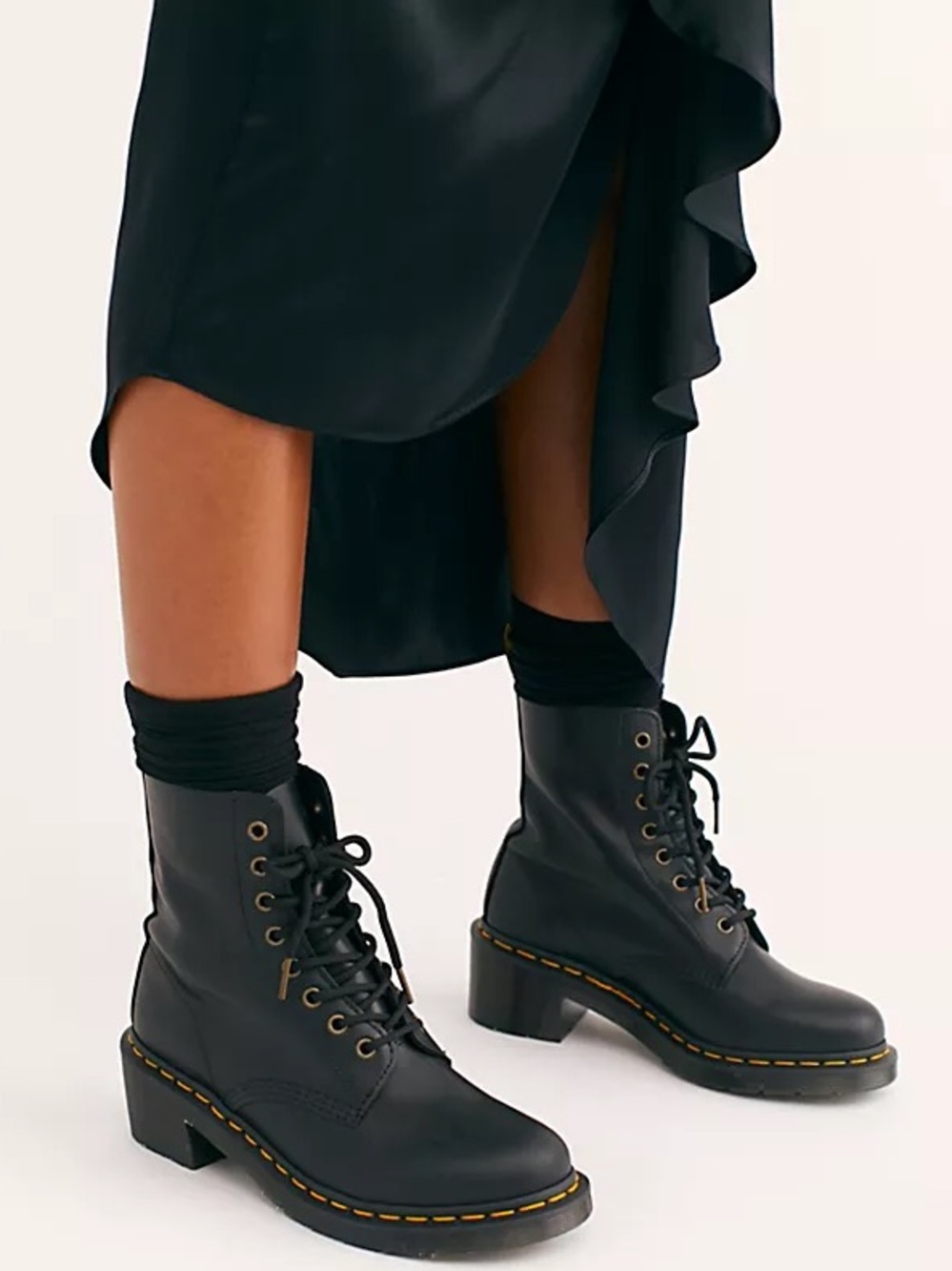 🆕{Dr. Martens} Clemency Leather Heeled Lace-Up Boots